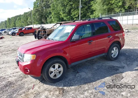 2011 Ford Escape Xlt z USA, uszkodzony, nr VIN 1FMCU9D73BKB61037